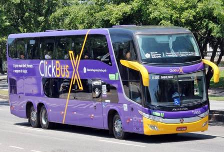 O modelo de trabalho na Clickbus em sua maior parte é híbrido, com revezamento entre home office e presencial, mas algumas das vagas são 100% remotas