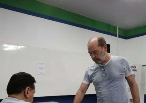 Ivo vota no fim da tarde neste domingo, 2