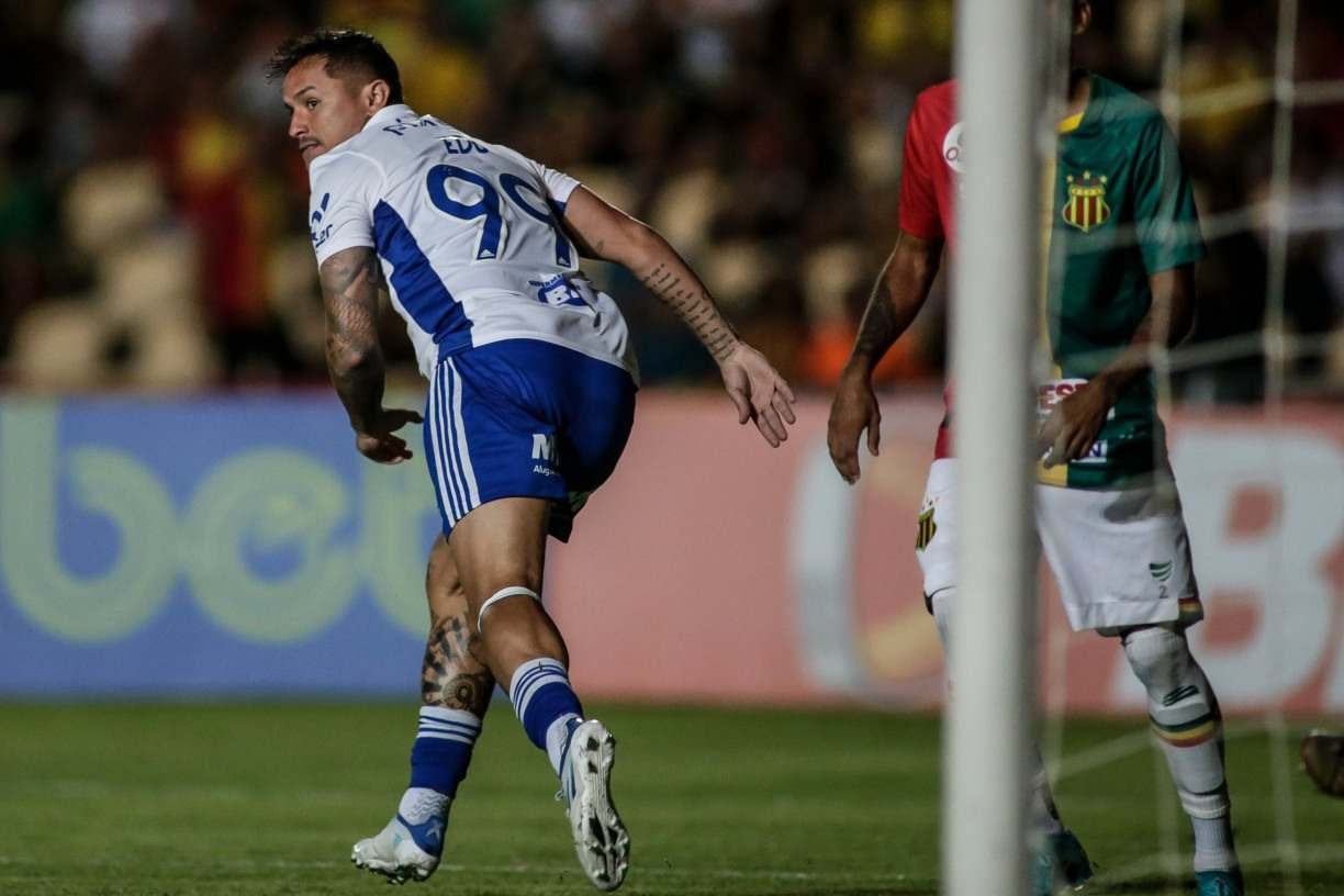 STAFF IMAGES/CRUZEIRO