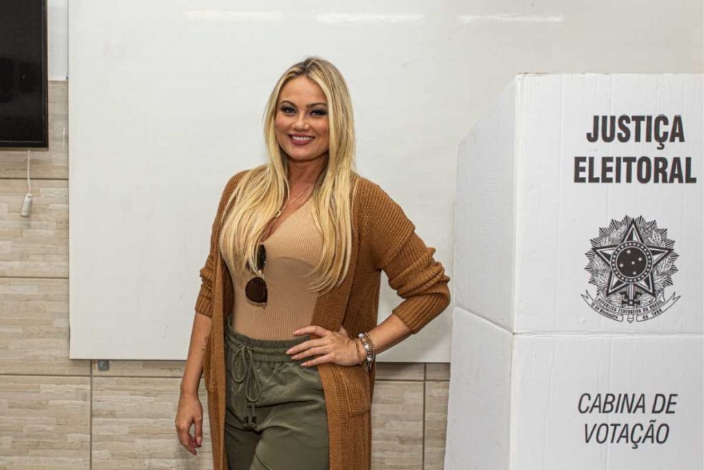 ellen rocche votando nas eleições de 2022