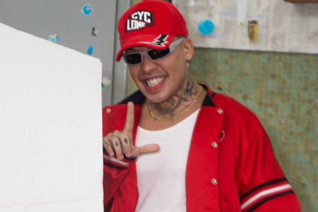gloria groove votando nas eleições de 2022