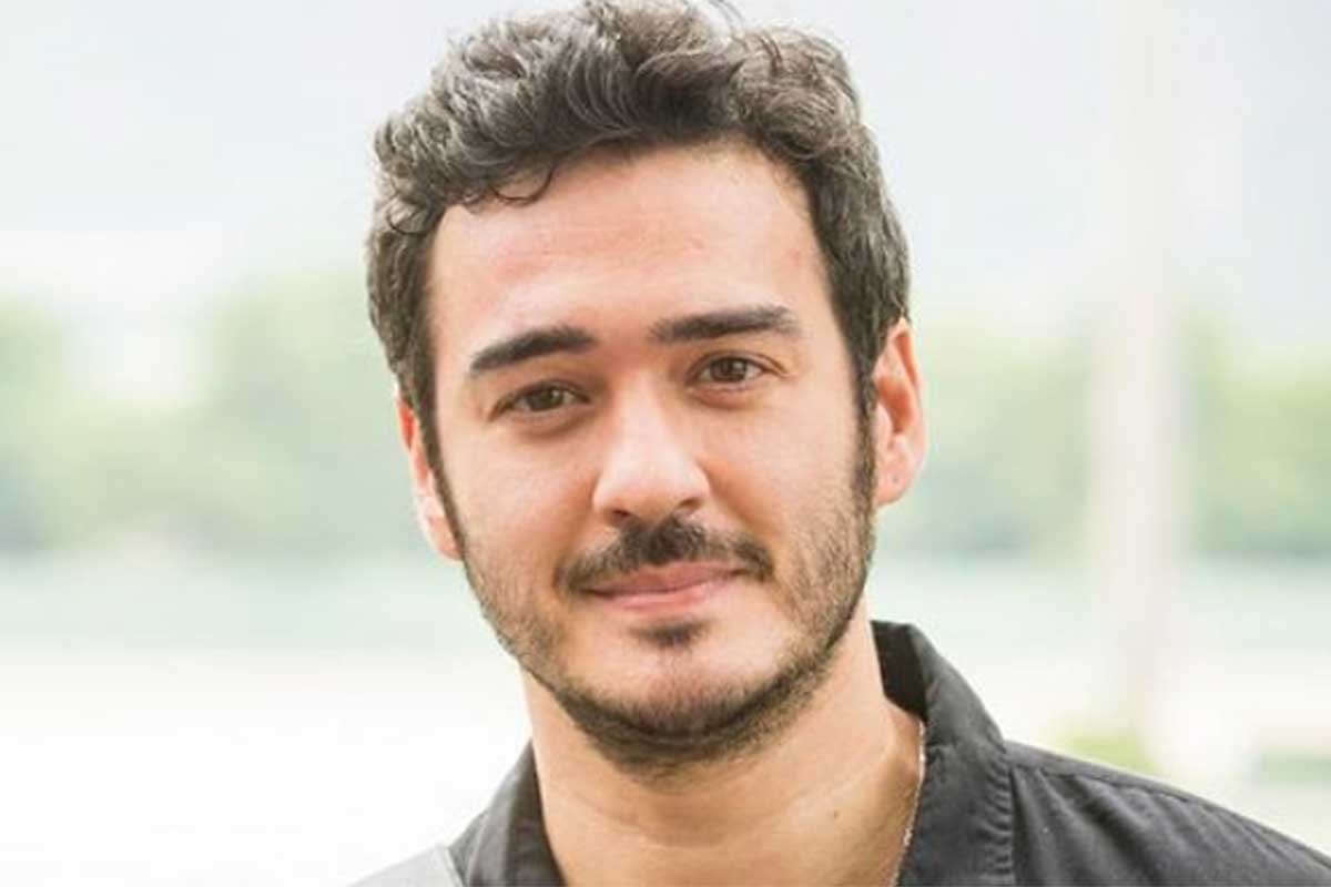 Retrato de Marcos Veras sorrindo