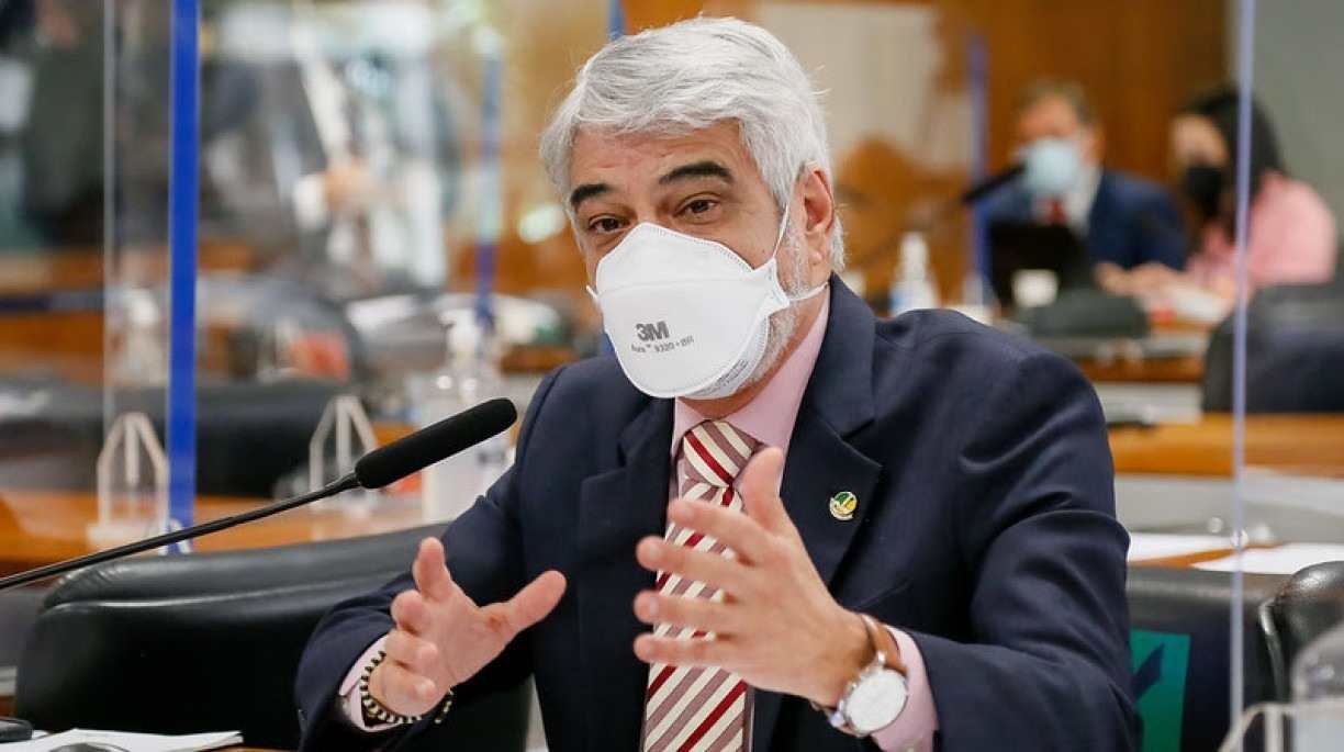 Humberto Costa (PT) já foi ministro da Saúde do primeiro governo Lula ROBERTO STUCKERT FILHO
