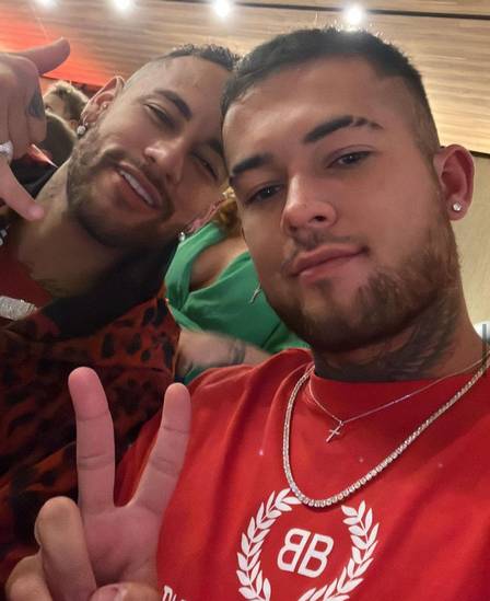 Andrei com Neymar