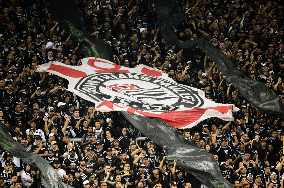 Corinthians se mantém líder de arrecadação com bilheteria em 2022; Flamengo supera Palmeiras – ge.globo.com