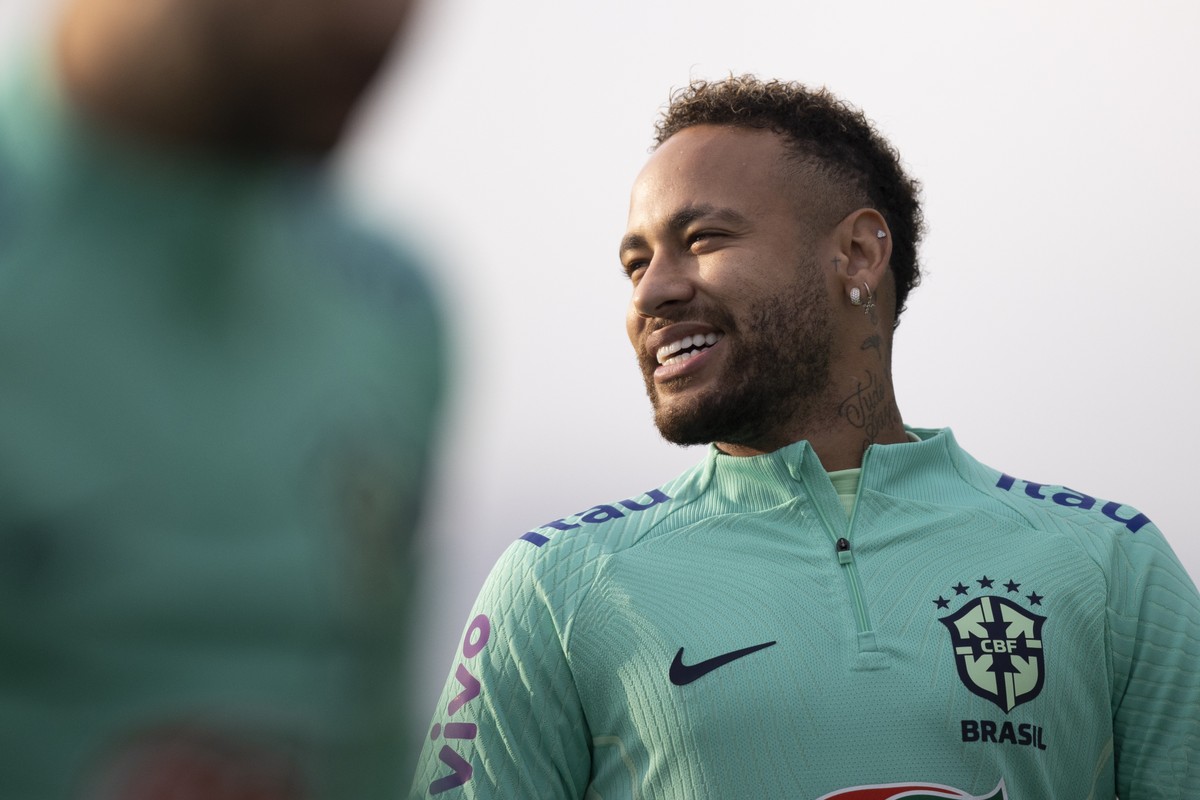 Neymar faz primeiro treino com a seleção brasileira para a Copa do Mundo – Globo