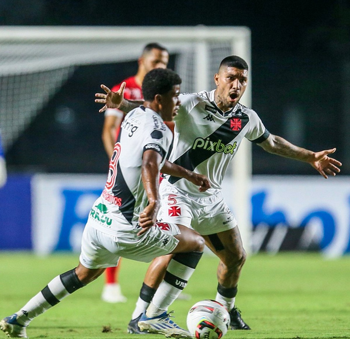 Líderes em desarmes na Série B, Yuri e Andrey terminam o ano em alta no Vasco – Globo.com