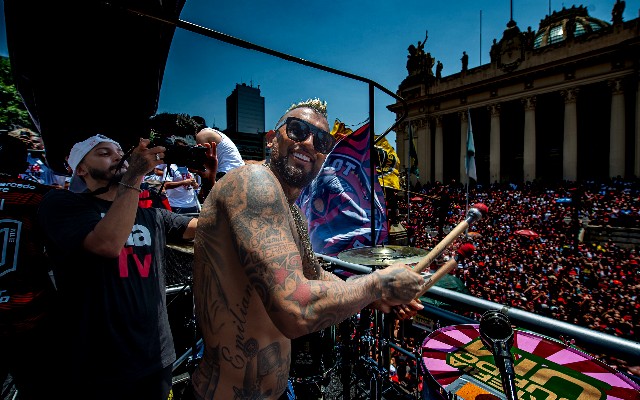 Vidal traça meta ousada para o Flamengo em 2023: “Ganharemos tudo” – Coluna do Fla