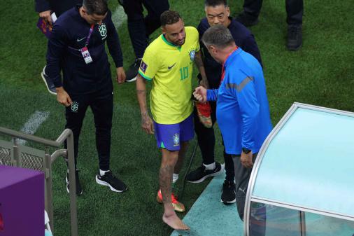 Antes ileso, 'fantasma das lesões' chega à Seleção Brasileira; veja todos os jogadores machucados na Copa – LANCE!