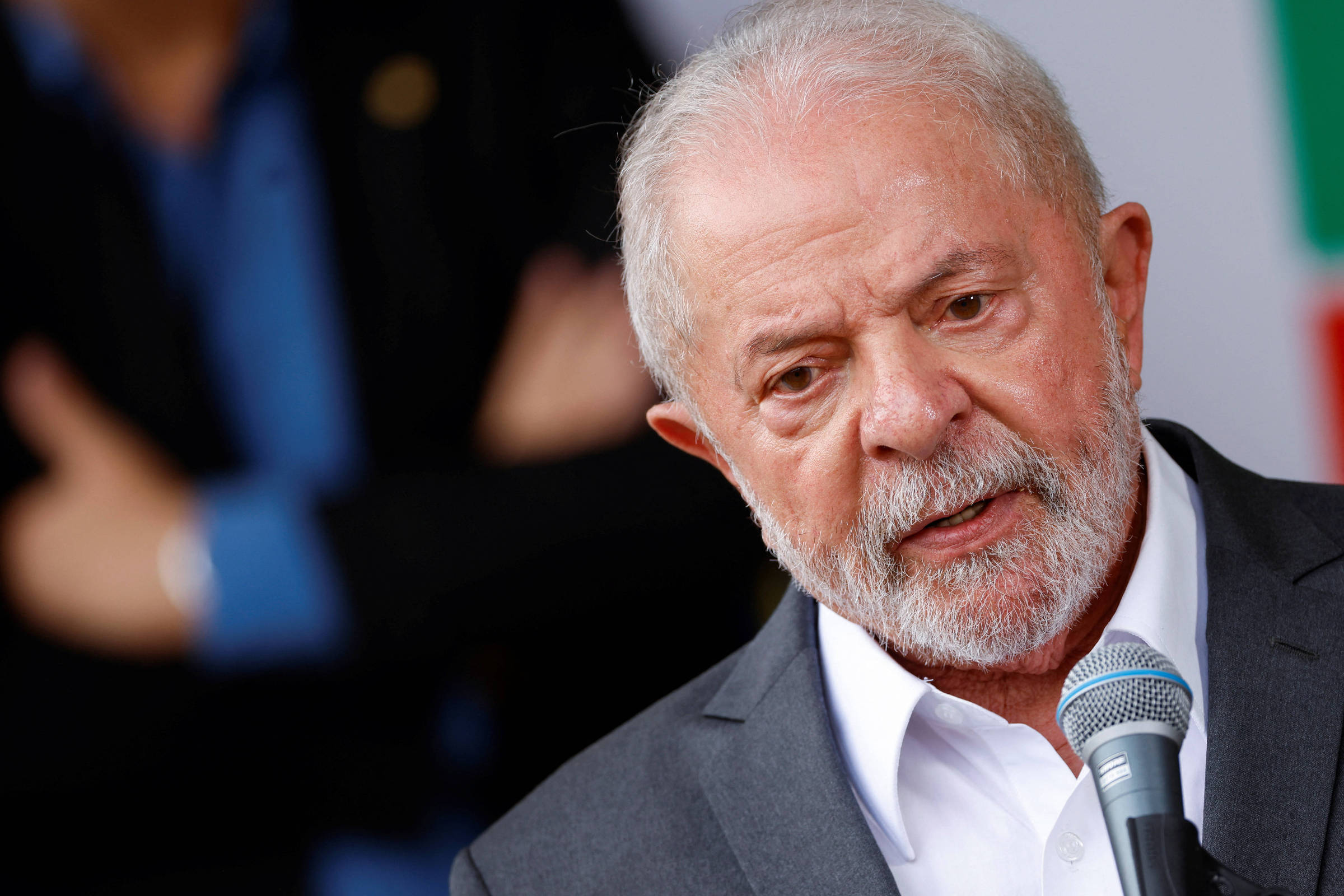 Lula tem recuperação de cirurgia na garganta dentro da normalidade, aponta exame neste domingo – UOL