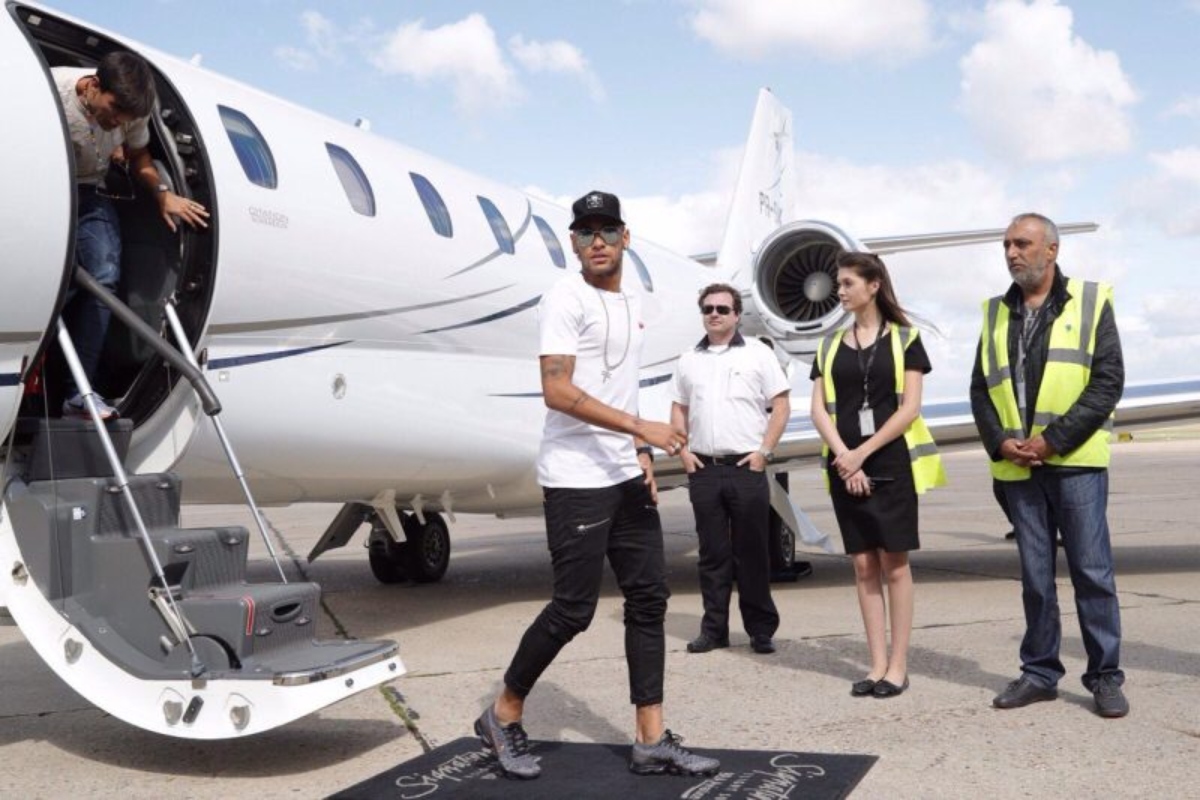 Neymar ganha jatinho de luxo antes de viajar para Copa do Catar – RIC Mais