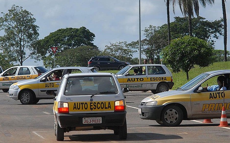 Detran-BA autoriza retorno das etapas presenciais para emitir a 1ª habilitação – FDR – Terra