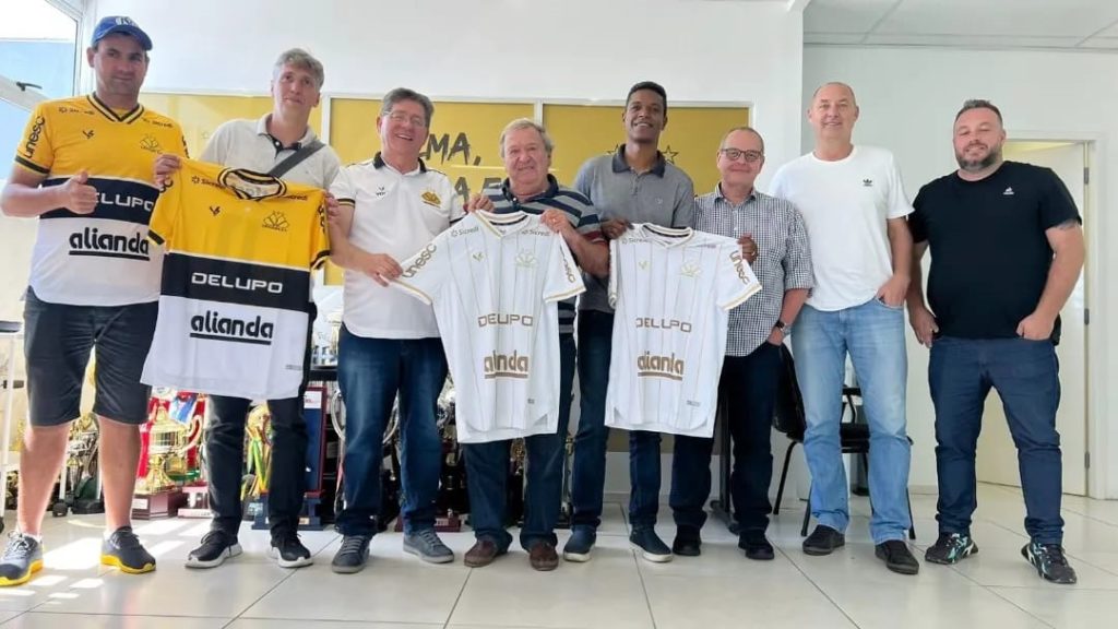 Iraty fecha parceria com time da Série B do Campeonato Brasileiro – Rádio Najuá