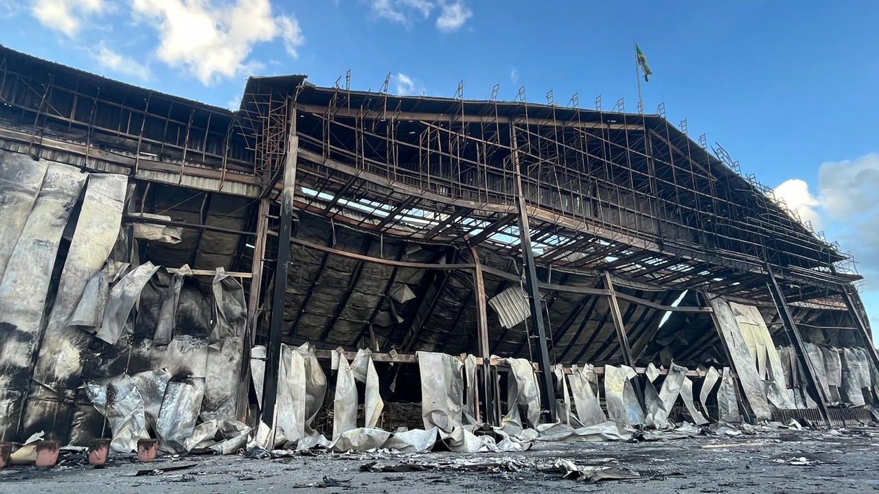 Luciano Hang afirma que irá reconstruir loja que foi incendiada na … – Portal da Ilha Digital