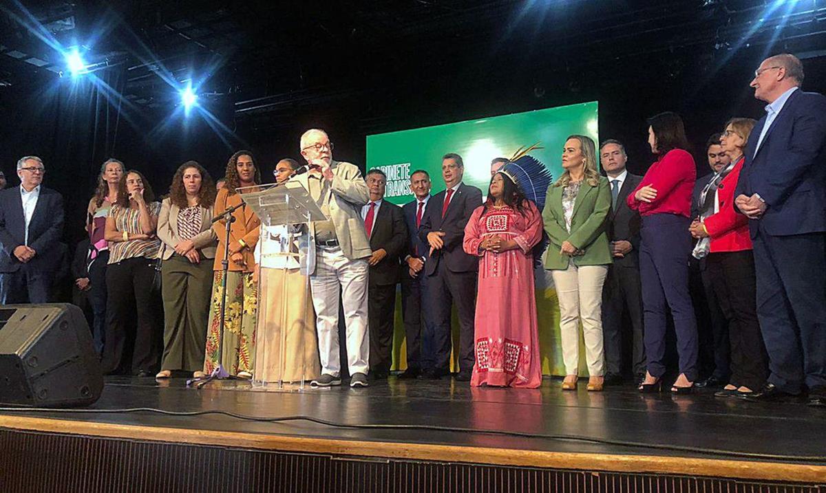 Lula conclui seu ministério com 26 homens e 11 mulheres – Sindicato dos Metalúrgicos de Sorocaba e Região