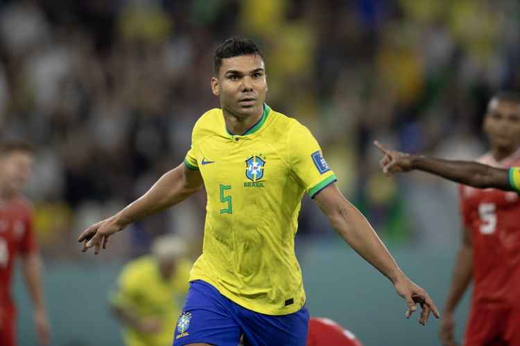 Jogadores de futebol que saíram da favela para jogar na Seleção Brasileira – Revista Encontro