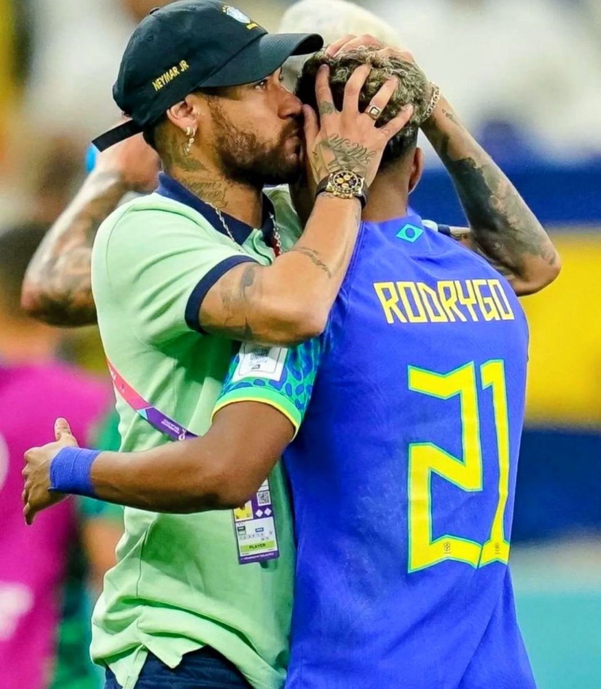 Neymar Jr. posta foto carinhosa com Rodrygo – Vogue Brasil