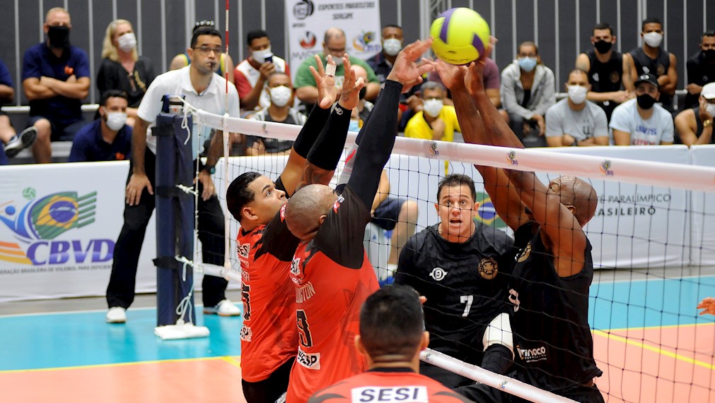 Campeonato Brasileiro masculino de vôlei sentado tem semifinais … – Comitê Paralímpico Brasileiro