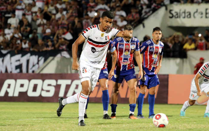 Santa finalmente joga com apoio da torcida em 2023, mas empata … – Cassio Zirpoli