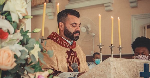 Fiéis apelam a arcebispo de Salvador e pedem volta de padre afastado de igreja em Catu – Jornal Correio
