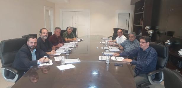 FERJ repudia nota do Botafogo sobre direitos de transmissão do Carioca – UOL Esporte