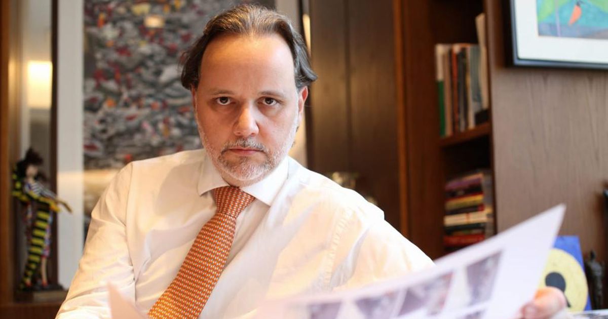 ‘Bolsonaro pode e deve ser preso e ficar inelegível’, diz coordenador do Prerrogativas – Política Estadão