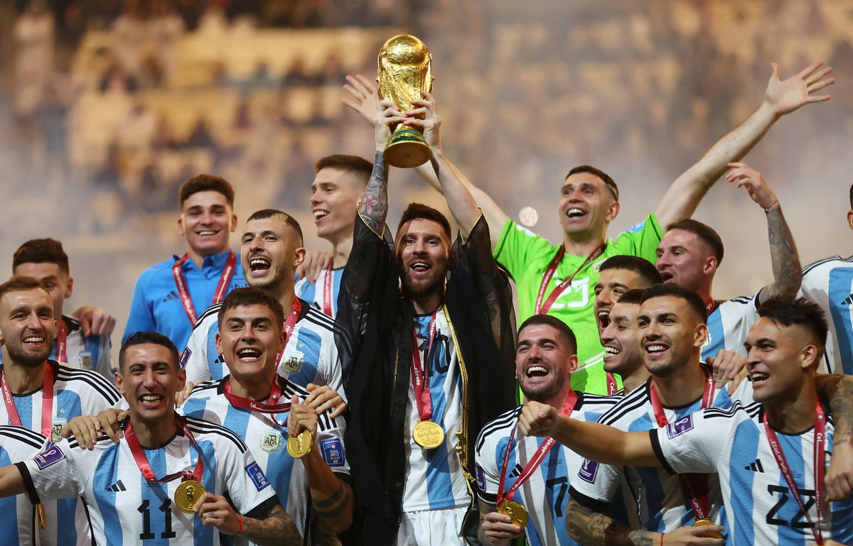 Jornal inglês elege Messi como melhor jogador de 2022; veja a lista – Globo