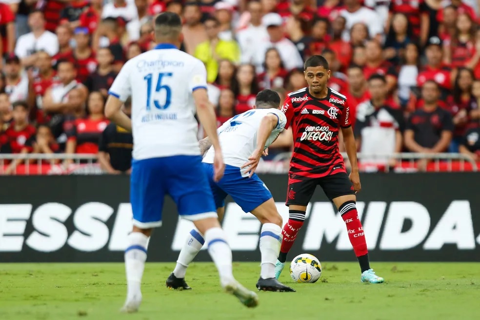 Promessa da base se despede do Flamengo após quatro jogos no … – Coluna do Fla