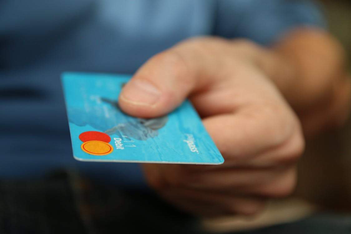 Empresas se preparam para nova onda de consumo popular – Folha Vitória