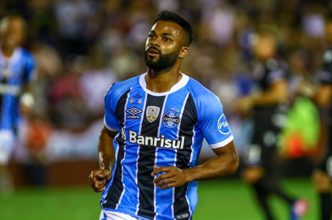 Fernandinho, ex-Grêmio e Flamengo, é anunciado por clube modesto do futebol brasileiro – Torcedores.com