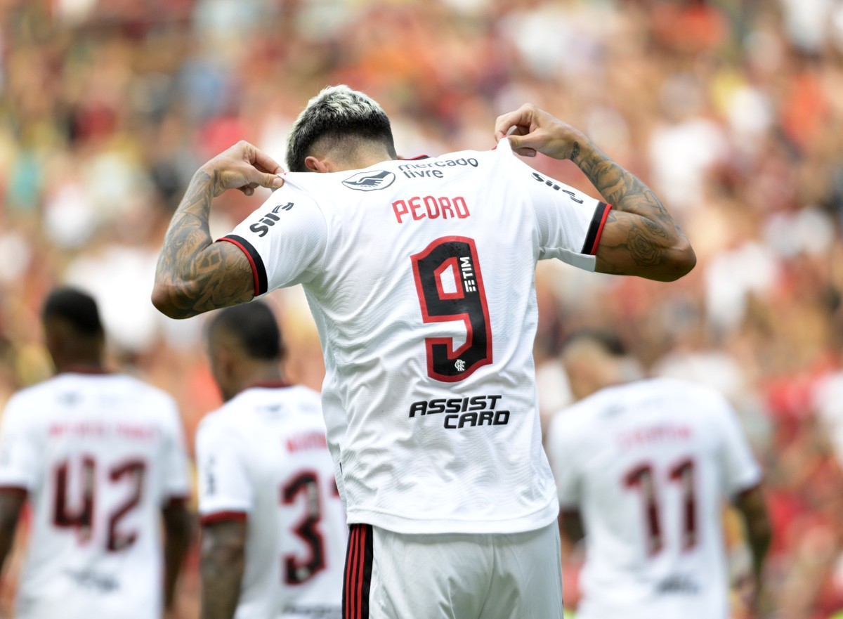 Pedro entra no pódio de artilheiros do Flamengo no século 21 – Globo